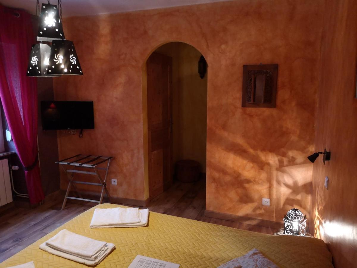 Domaine De La Borde Bed & Breakfast Damparis Exterior photo